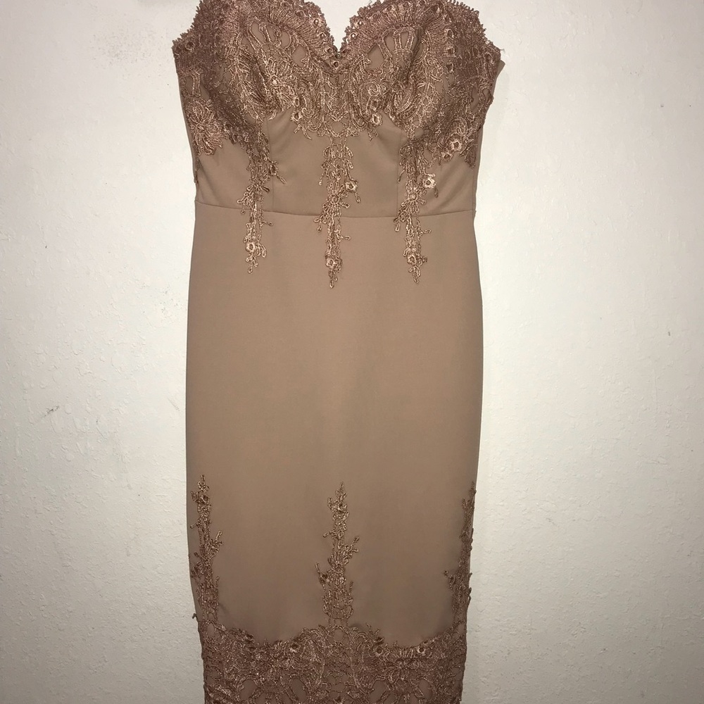 Cute dress. Strapless dress. Size small